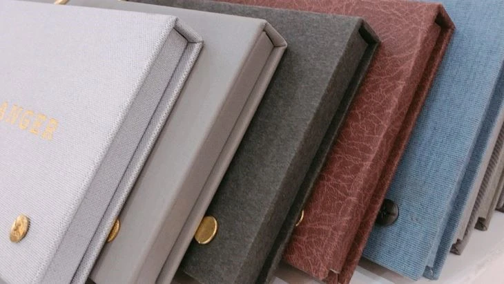 2019 New Open-Style Fabric Sample Hanger